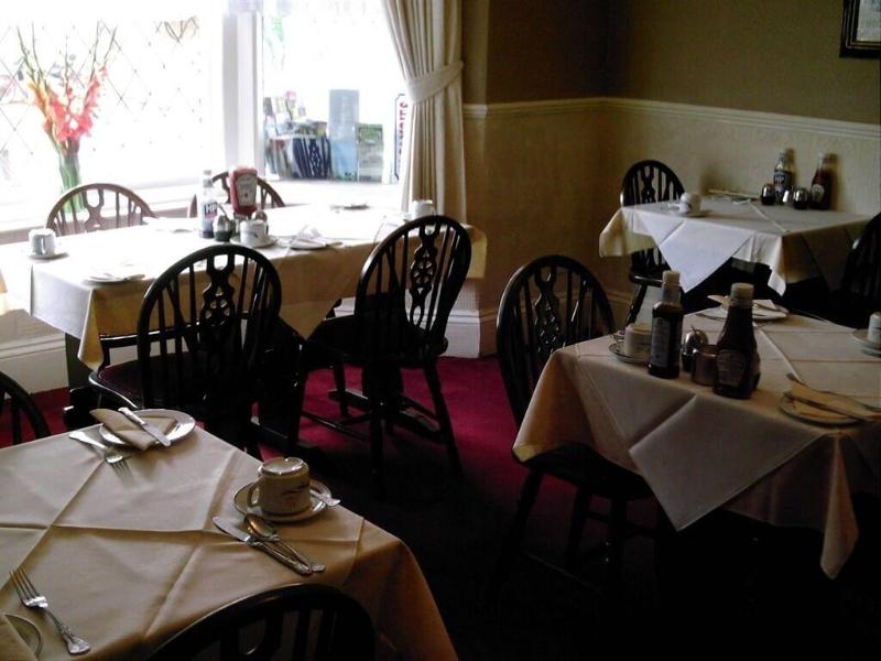 The Jacaranda Hotel - Restoran