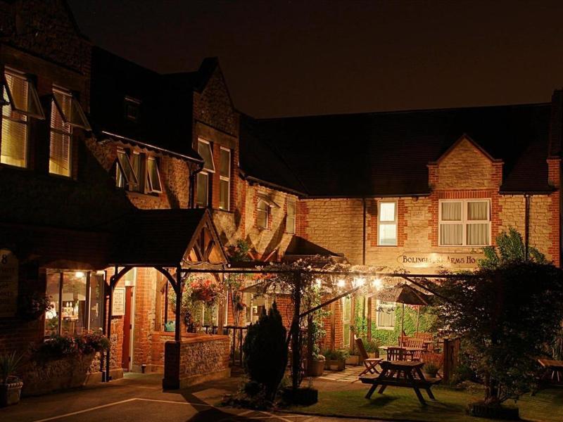 The Bolingbroke Hotel - Genel