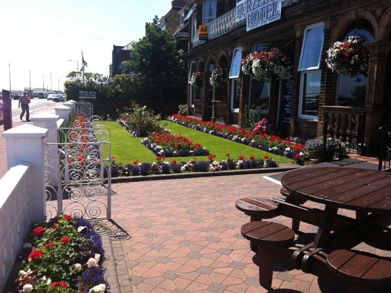 Furzedown Hotel - Genel