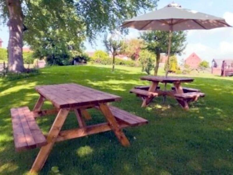 The Dovecote Inn - Genel