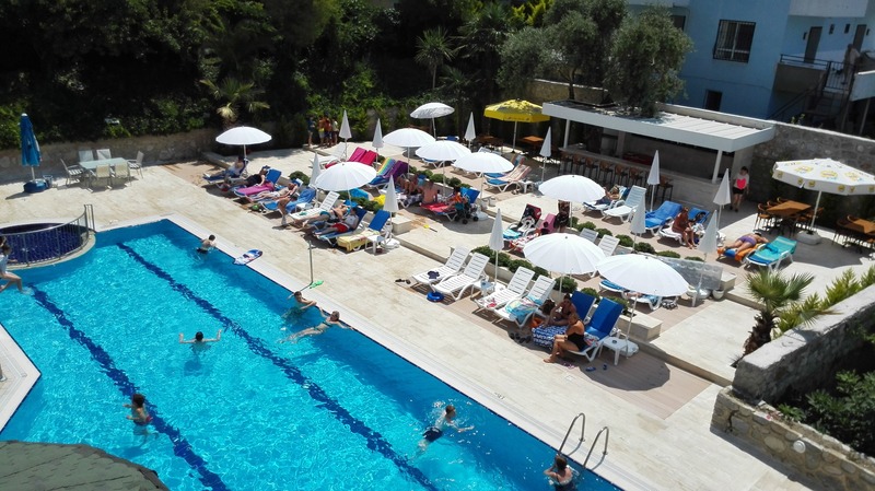 Happy Apart Hotel - Teras