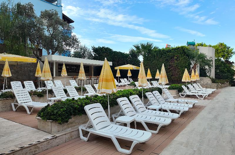 Happy Apart Hotel - Teras