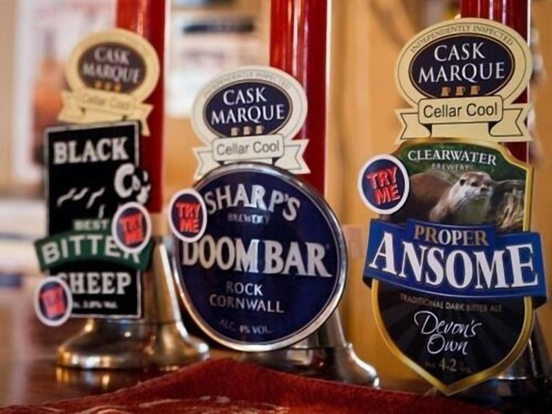 Royal Oak - Bar