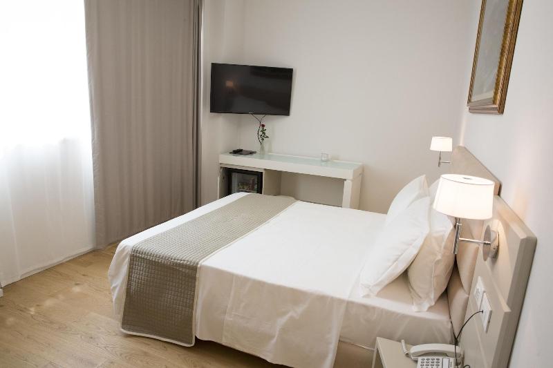 Boutique Hotel Enia - Oda
