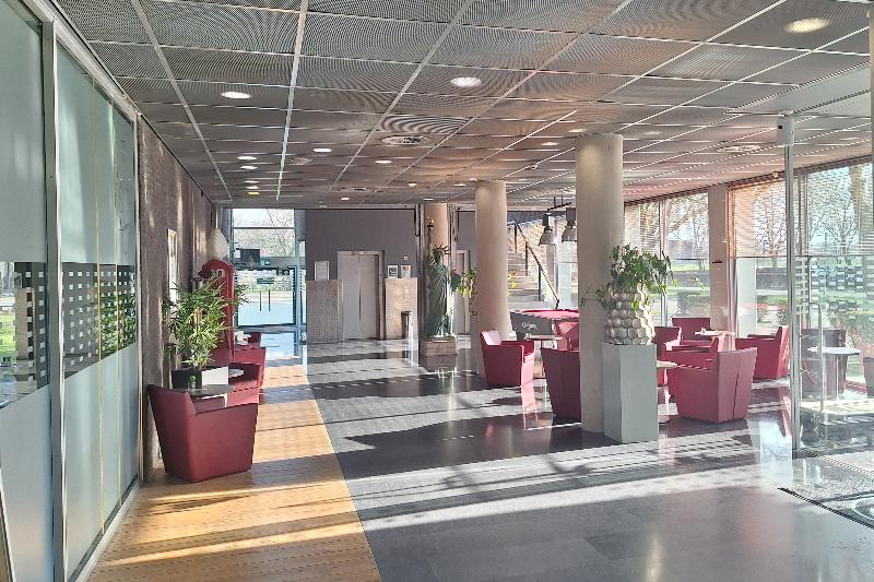 Garner Hotel Maastricht - Lobi