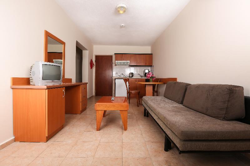Tuntas Family Suites Kusadasi - Oda