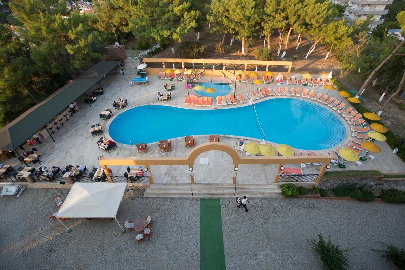Tuntas Family Suites Kusadasi - Havuz