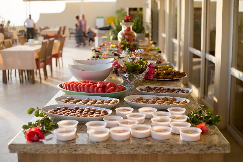 Tuntas Family Suites Kusadasi - Restoran