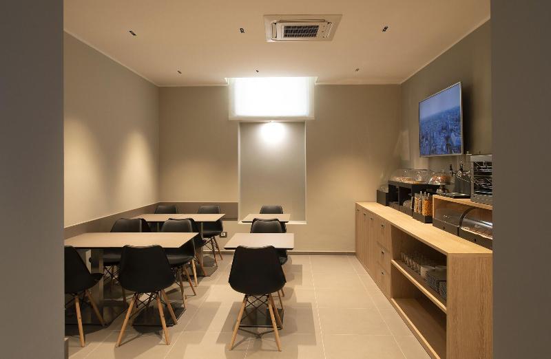 Hotel H21 - Restoran
