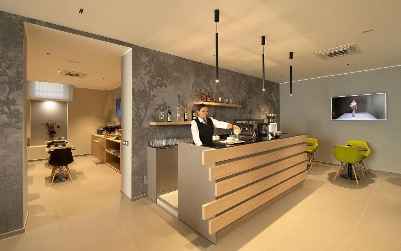 Hotel H21 - Restoran
