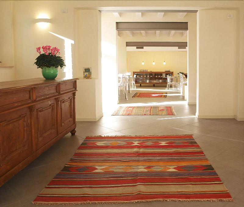 Hotel Villa Moron - Lobi