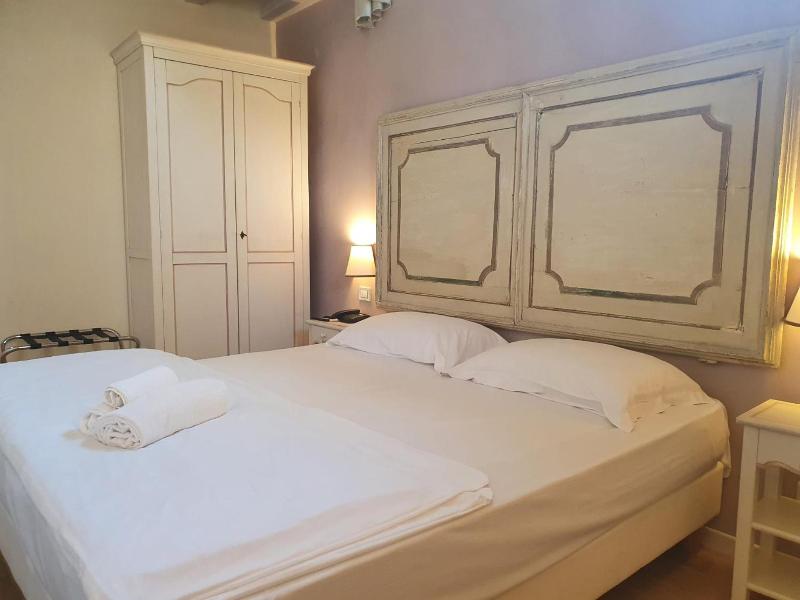 Hotel Villa Moron - Genel