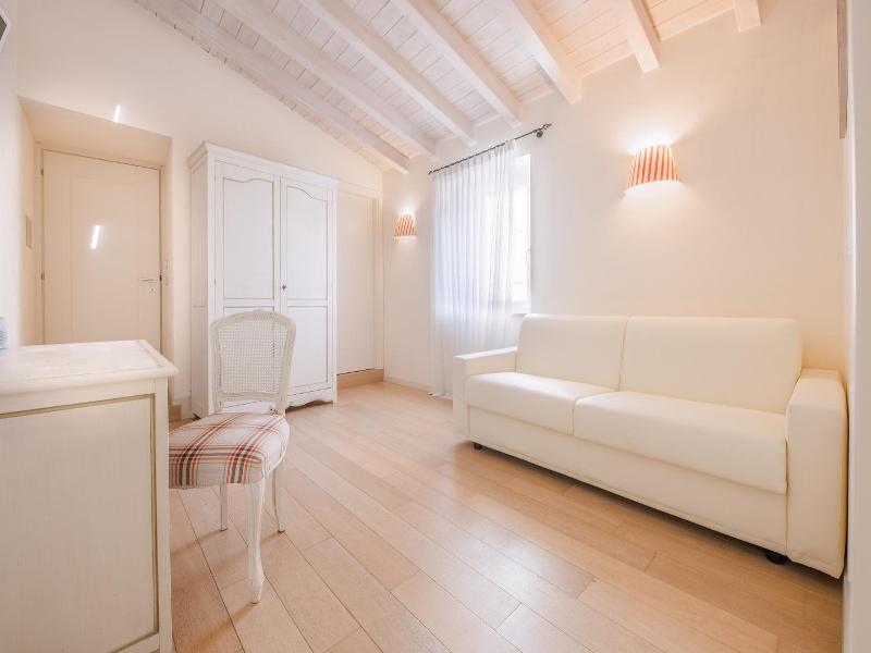 Hotel Villa Moron - Genel