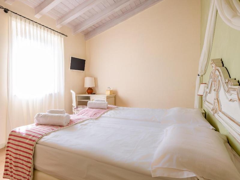 Hotel Villa Moron - Genel