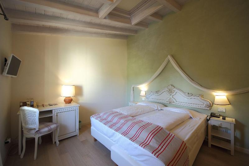 Hotel Villa Moron - Oda