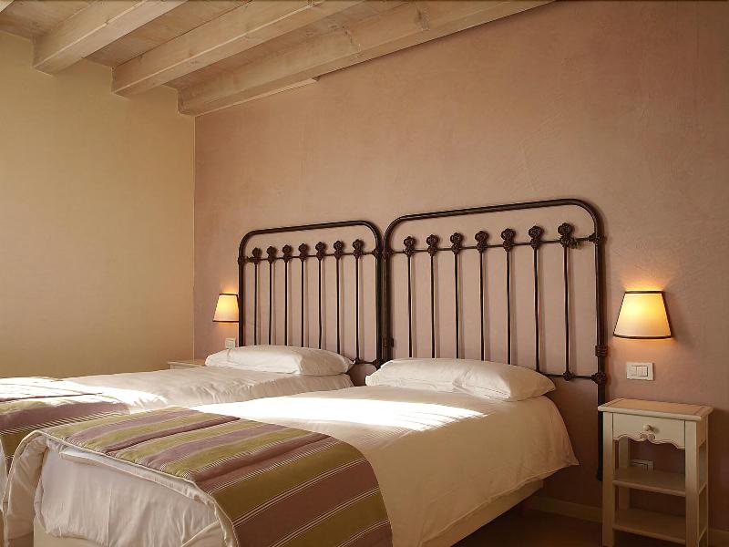 Hotel Villa Moron - Oda
