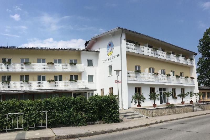 Hotel Bayerisch Meran - Genel