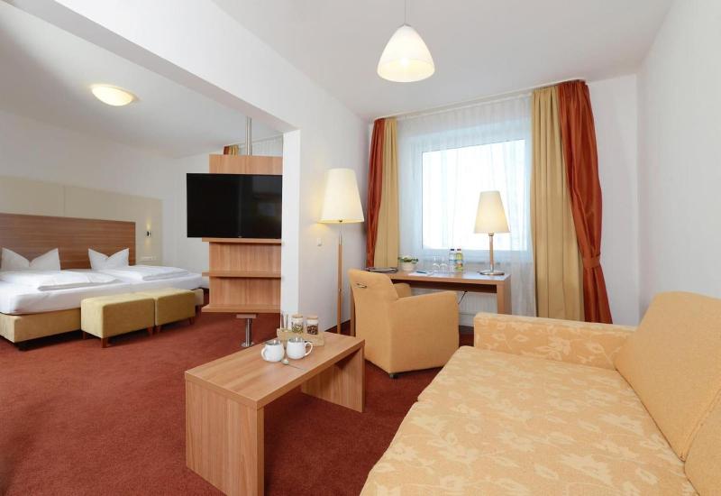 Hotel Bayerisch Meran - Oda