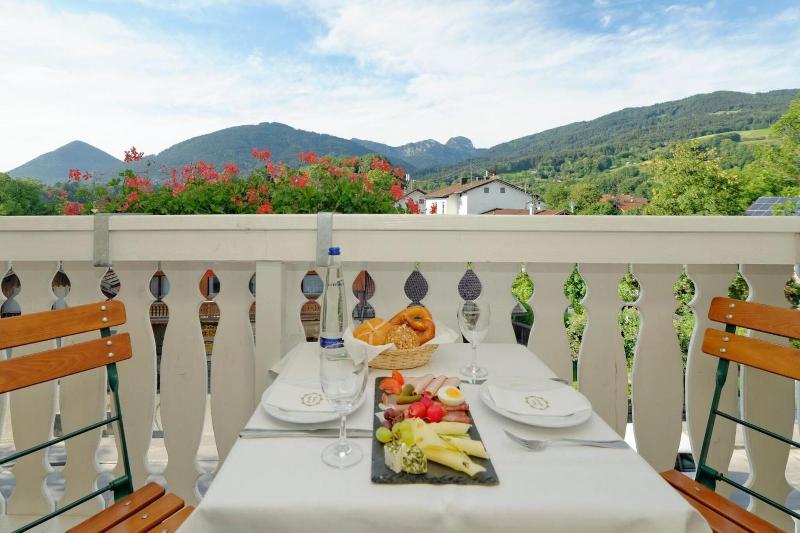 Hotel Bayerisch Meran - Oda