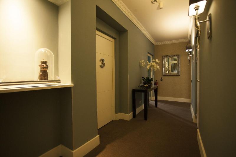 Georges Hotel - Lobi