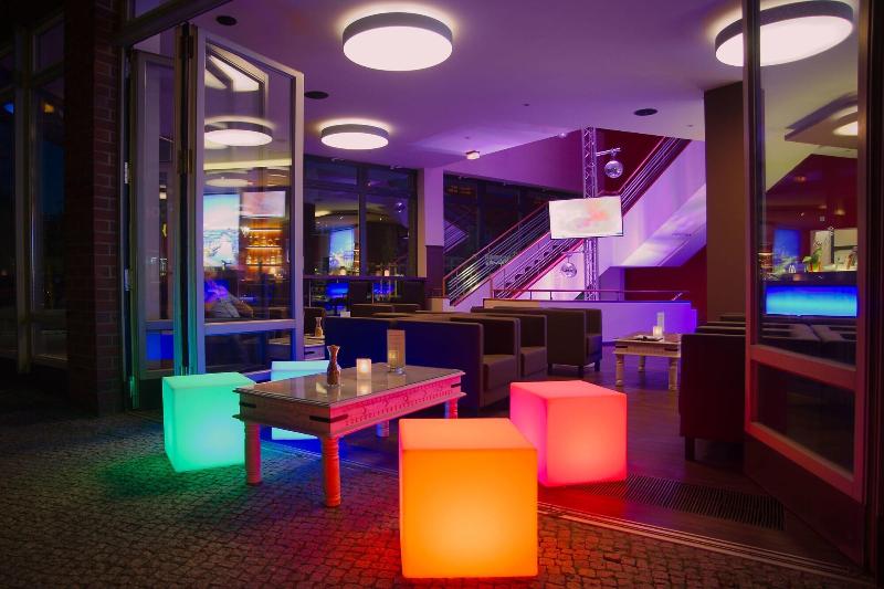 H24 Hoteltow - Bar