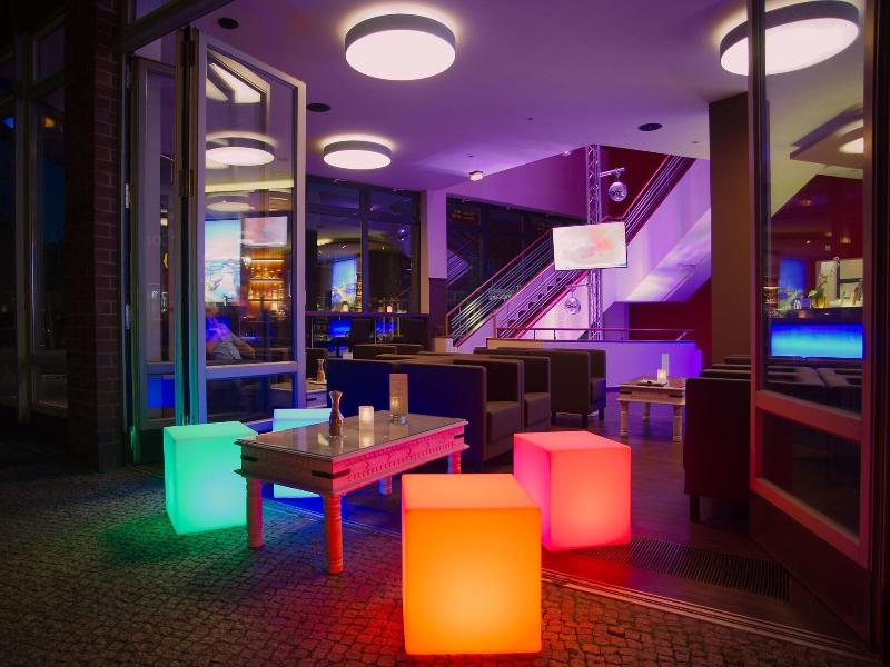 H24 Hoteltow - Bar