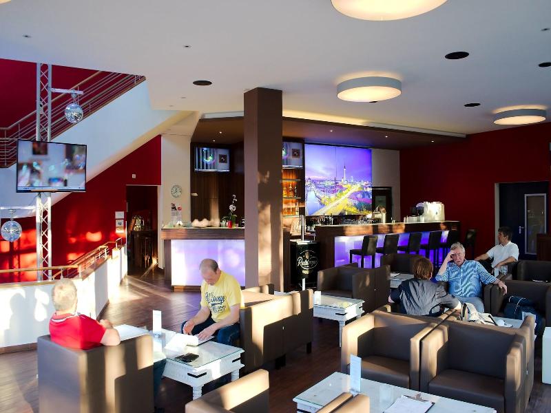 H24 Hoteltow - Lobi