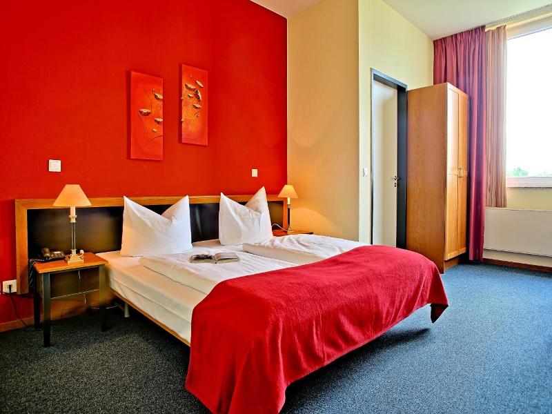 H24 Hoteltow - Oda