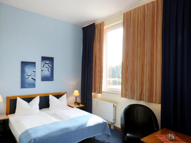 H24 Hoteltow - Oda
