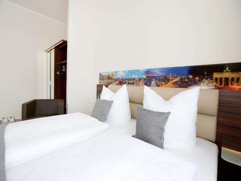 H24 Hoteltow - Oda