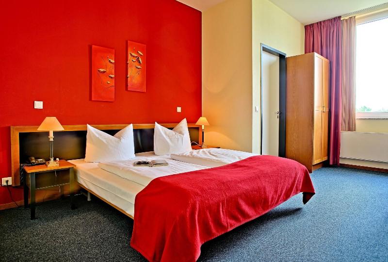 H24 Hoteltow - Oda