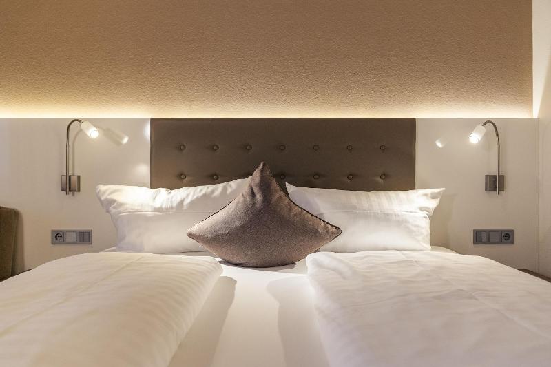 Hotel Fuchsen - Oda