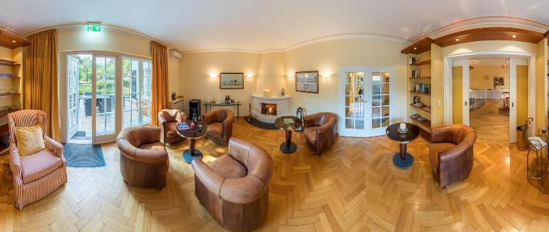 Hotel Villa Im Park - Lobi