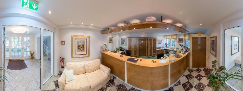 Hotel Villa Im Park - Lobi