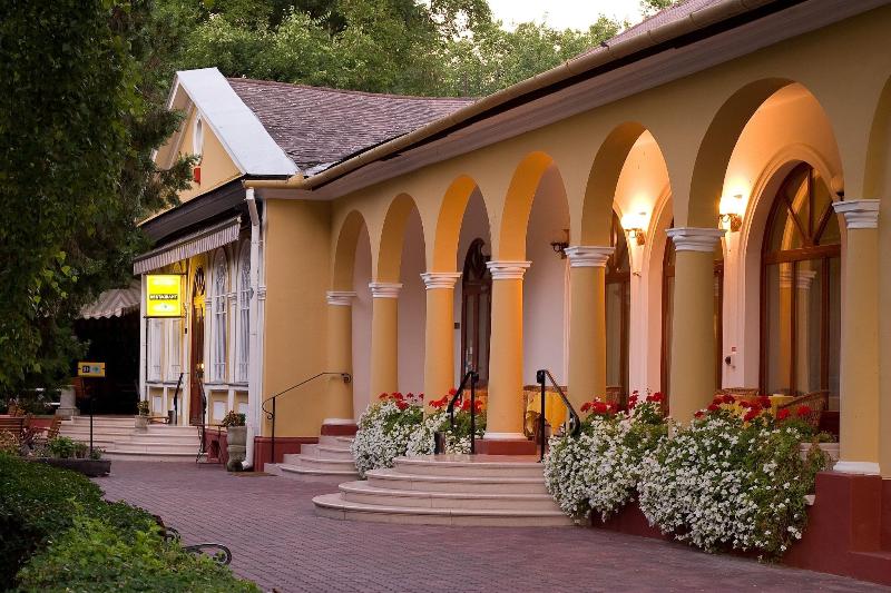 Geréby Kúria Hotel és Lovasudvar - Genel