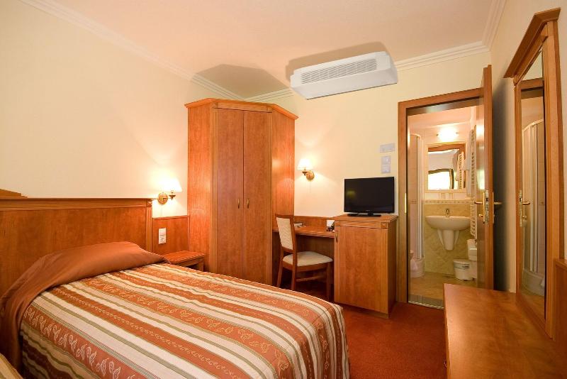 Geréby Kúria Hotel és Lovasudvar - Oda