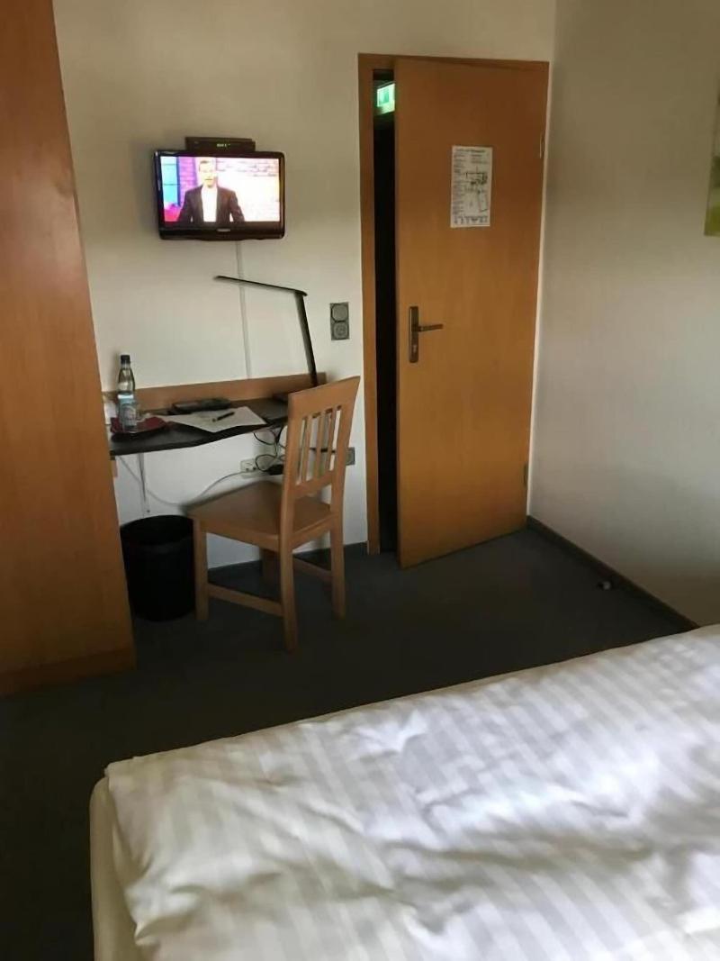 Hotel Am Maibaum - Oda