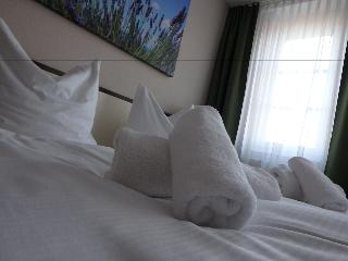 Hotel Lavendelhof & Eselhof Nauen fotoÄŸrafÄ±
