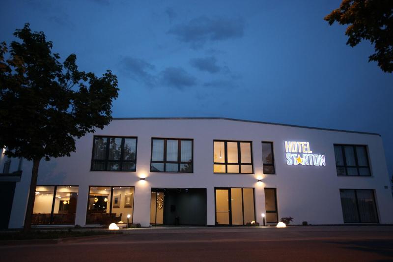 Hotel Starton Am Village - Genel
