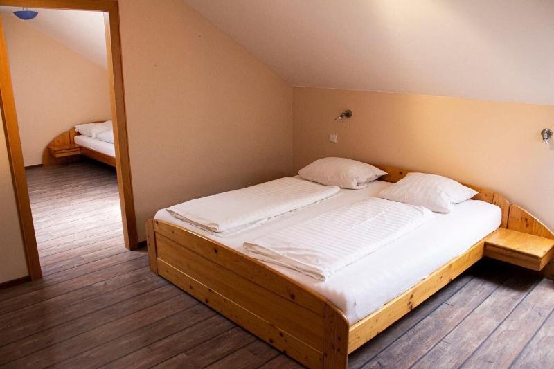 Hotel U Labutě - Oda