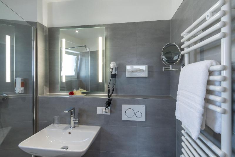 Hotel Elysee - Oda