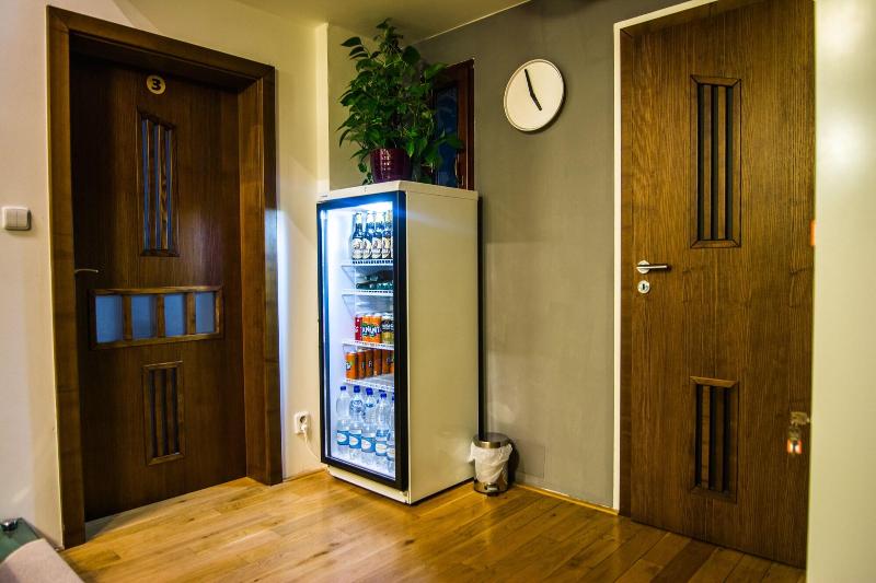 Hostel One Miru - Lobi