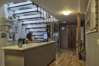 Hostel One Miru fotoÄŸrafÄ±