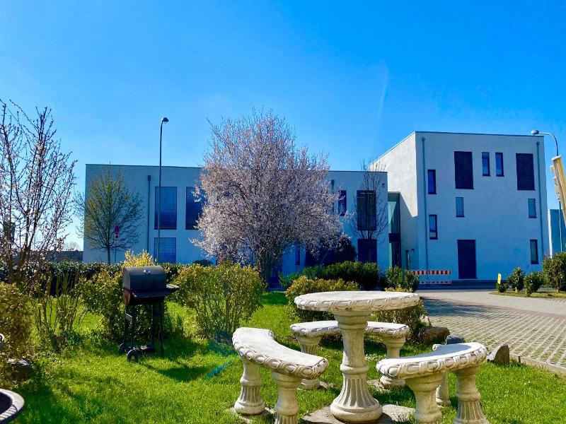 i-Motel - Genel