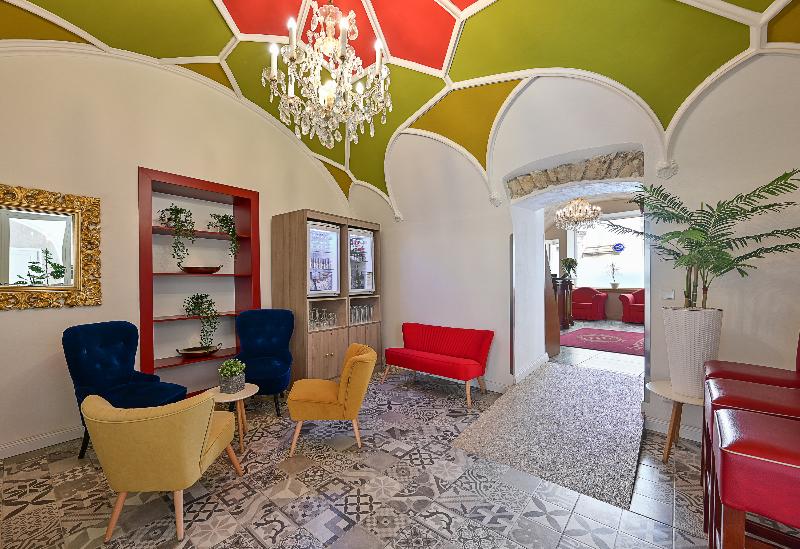 Hotel Garden Court Prague - Lobi
