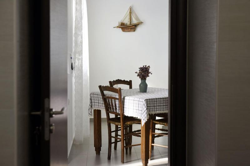 Tsakanos Home - Oda