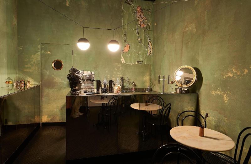 Asmundo Di Gisira - Bar