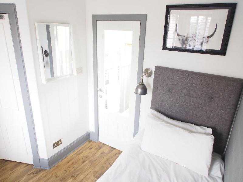 Ravenscraig Guest House - Oda