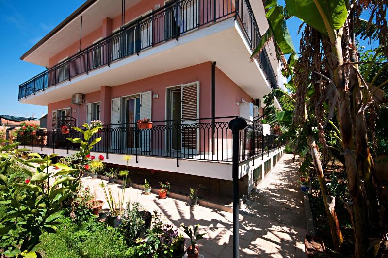 B&B Kosmos - Genel