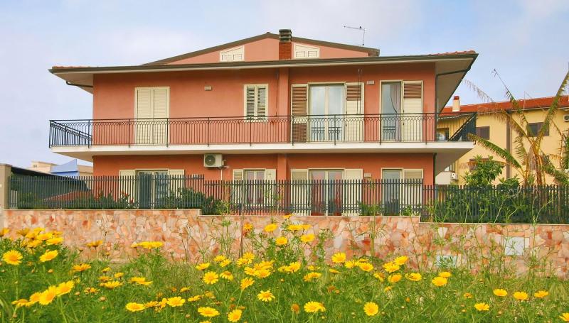 B&B Kosmos - Genel